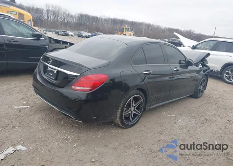 2016 Mercedes-Benz C 450 Amg 4Matic z USA, uszkodzony, nr VIN 55SWF6EB0GU107498